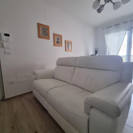 Via Del Cacciatore Int 4 * San Benedetto del Tronto