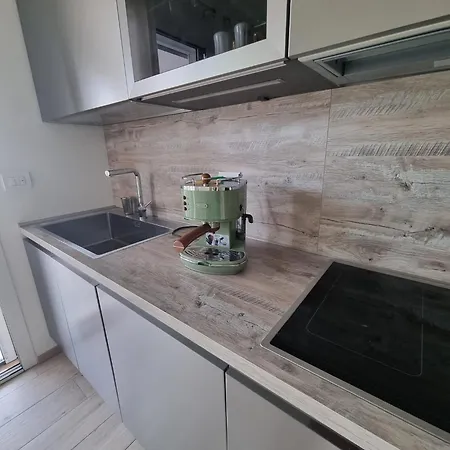 Appartement Via Del Cacciatore Int 4 *